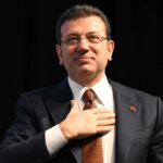 imamoglu-saray-zihniyeti-cokmustur-diyerek-vurgunlari-anlatti-EZXWLLUq