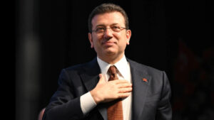 imamoglu-saray-zihniyeti-cokmustur-diyerek-vurgunlari-anlatti-EZXWLLUq